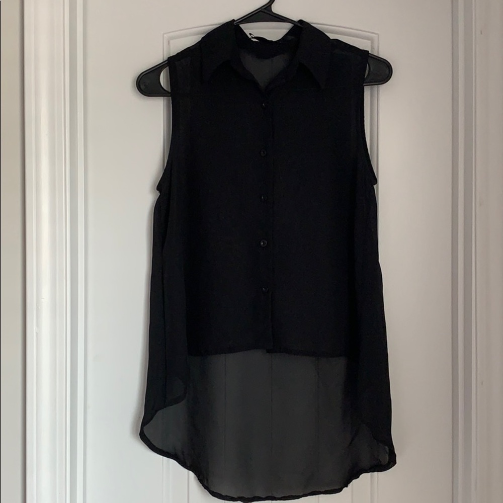 •••••• Sheer Black Top •••••••